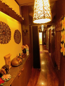 池袋・アジアンエステ「ハニービー」の店内