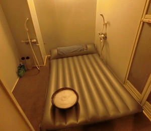 池袋・チャイエス「ハニービー」の泡洗体ルーム