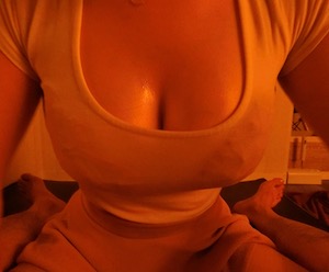 新橋・メンズエステ「アロマエイト」の仰向けマッサージ