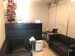 歌舞伎町・メンズエステ「ノーブル」の待合室