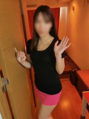 池袋メンズエステ「アロマBK」のマッサージ嬢