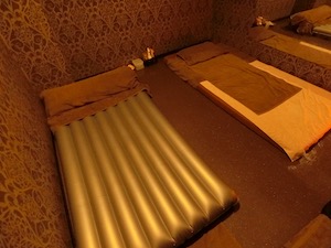 池袋・チャイエス「アワ国党」の泡洗体マット