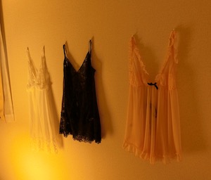 新宿三丁目・メンズエステ「ラピス」の衣装