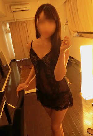 新宿三丁目・メンズエステ「ラピス」のセラピストの衣装