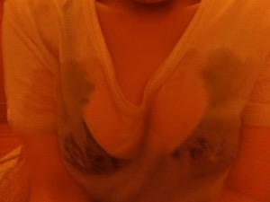 日本橋メンズエステ「アロマティアーズ」セラピストの衣装