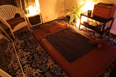 高田馬場メンズエステ「チックプレミアム」のマッサージルーム