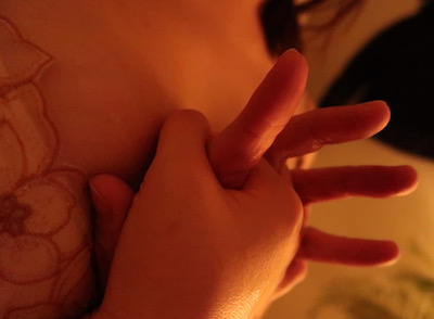 高田馬場メンズエステ「チックプレミアム」のハンドマッサージ