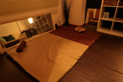 人形町メンズエステ「NIZI SPA ニジスパ」のマッサージルーム