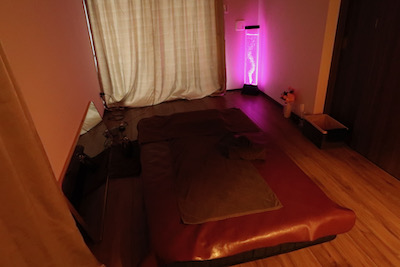 志木メンズエステ「フルールスパ」のマッサージルーム