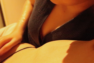 新橋メンズエステ「アルティメットスパ新橋店」のマッサージ風景