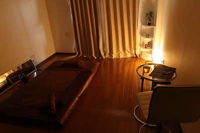 越谷メンズエステ「アムール」のマッサージルーム