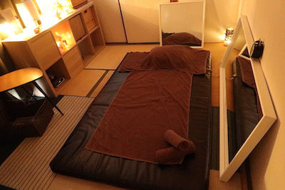 高田馬場メンズエステ「チックプレミアム」のマッサージルーム