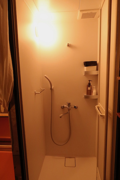 目黒メンズエステ「エステスパ ～Esthe Spa～」のシャワールーム