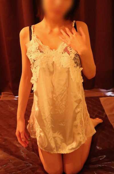 五反田メンズエステ「レインズラプト」のコスチューム