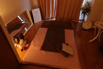 船橋メンズエステ「アロマエスポワール」のマッサージルーム