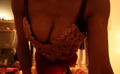 浦和・メンズエステ「紅」の密着マッサージ