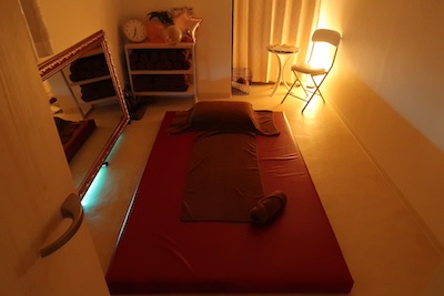 本八幡・メンズエステ「アロマエアリー」のマッサージルーム