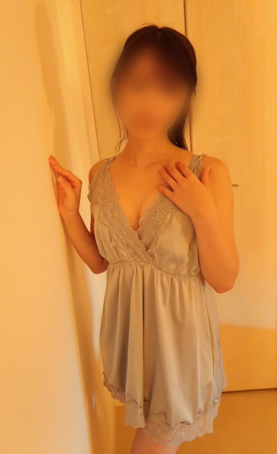 本八幡・メンズエステ「アロマエアリー」の衣装チェンジ