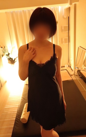 横浜関内・メンズエステ「Re:Ael（リ：アエル）」の衣装チェンジ