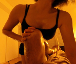 新御徒町・メンズエステのリンパマッサージ