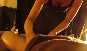 B 東新宿メンズエステのマッサージ風景